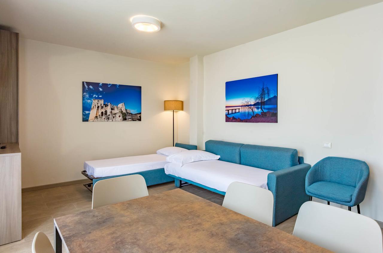 Le Torri Del Garda Familyspa Resort Torri Del Benaco Quarto foto
